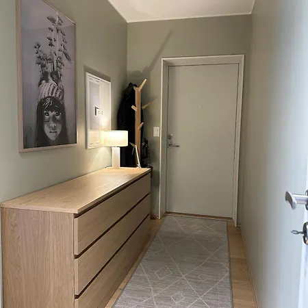 Apartment Charming 2-bedroom In Near The Light Rail
