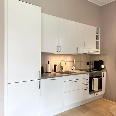 Apartment Charming 2-bedroom In Near The Light Rail Bergen