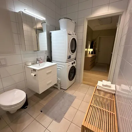 Charming 2-bedroom In Near The Light Rail شقة *